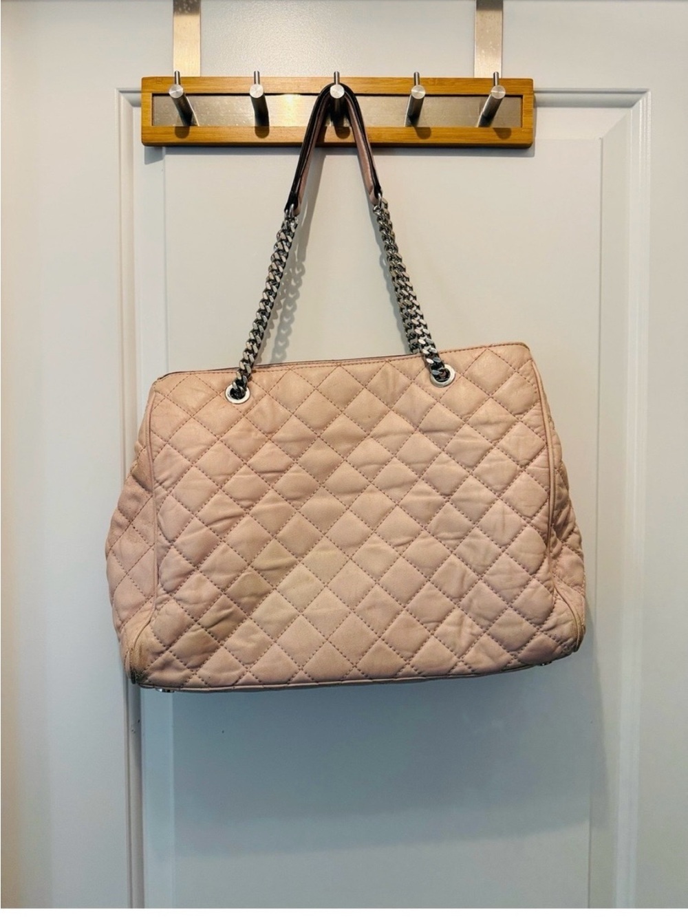 Michael Kors Quilted Blush Shoulder Tote with Chain Straps - Picture 2 of 6